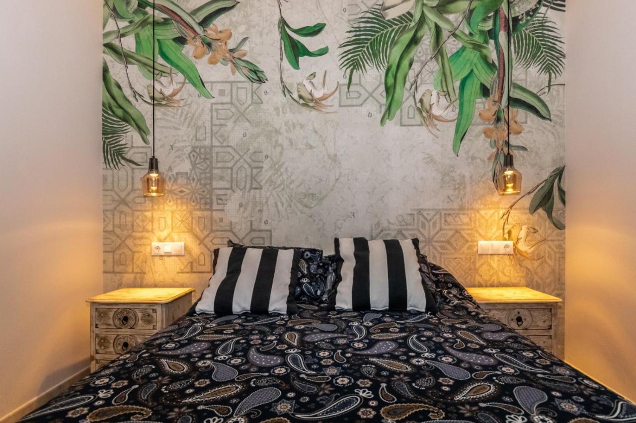 Triana Pelay Suites Севілья Екстер'єр фото